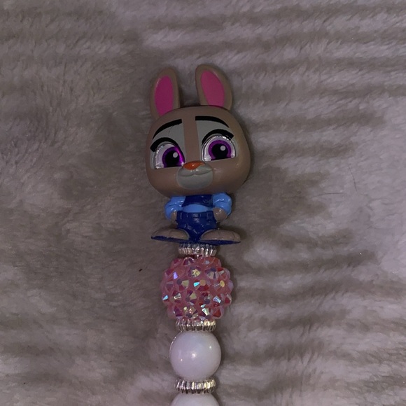 Disney Doorables homemade Judy hops pen - Picture 2 of 2